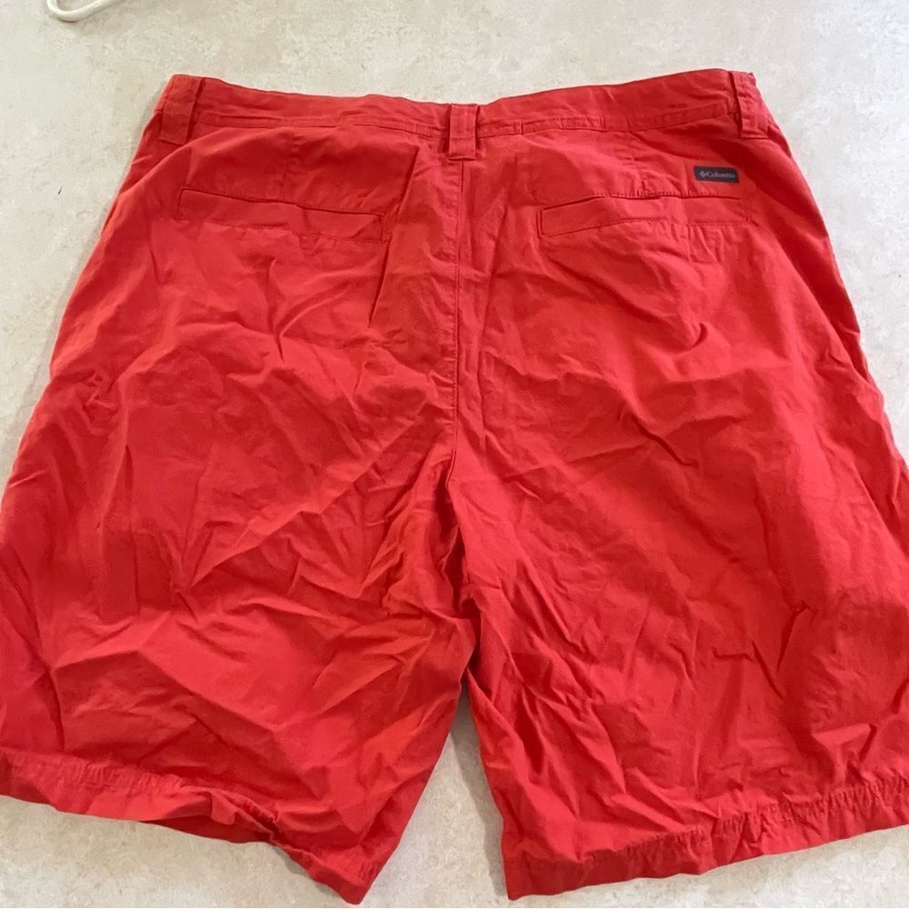Columbia Mens Shorts size  36 10L golf fishing performance